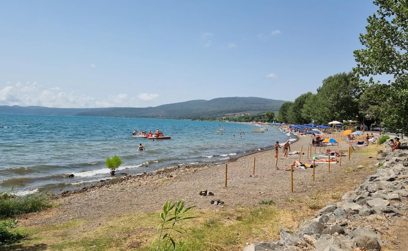 Spiaggia de Acqua Chiara'in fotoğrafı gri ince çakıl taş yüzey ile