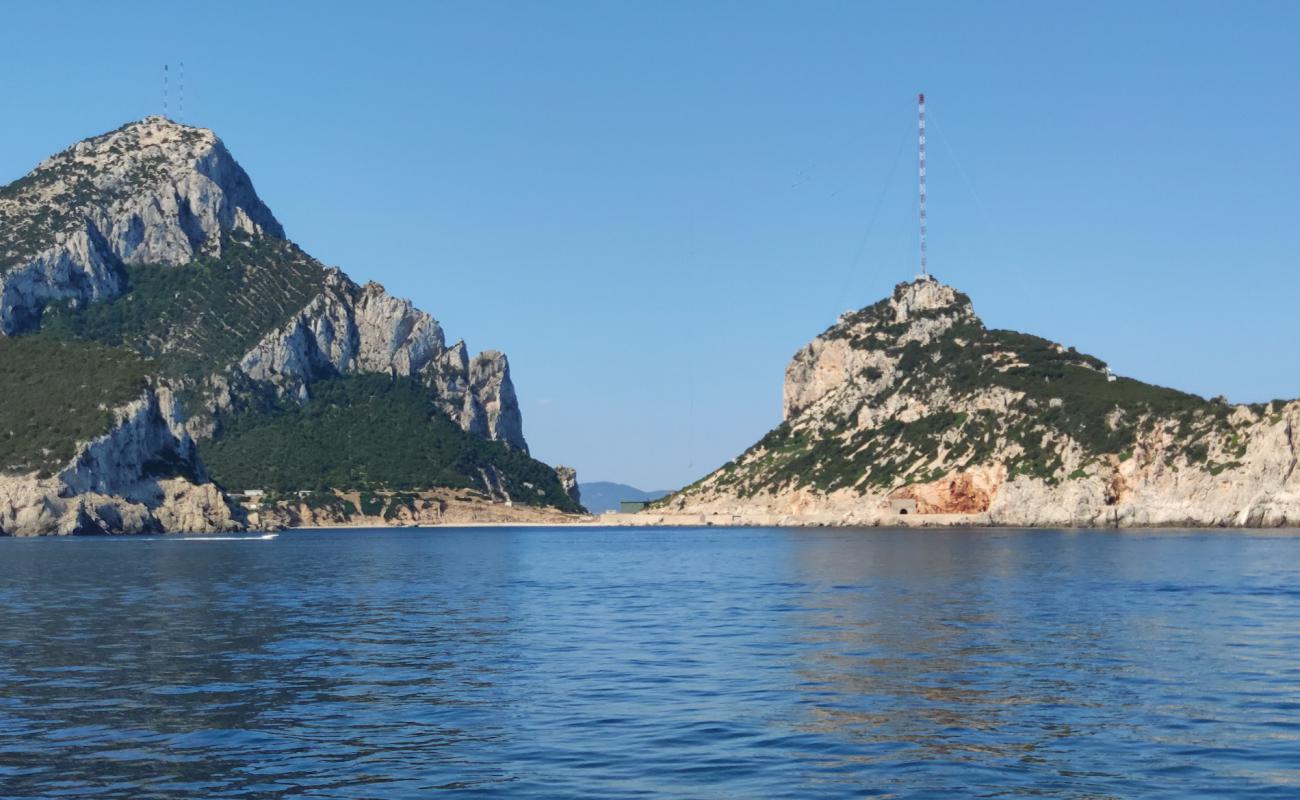 Spiaggia Timone'in fotoğrafı küçük bej çakıl yüzey ile
