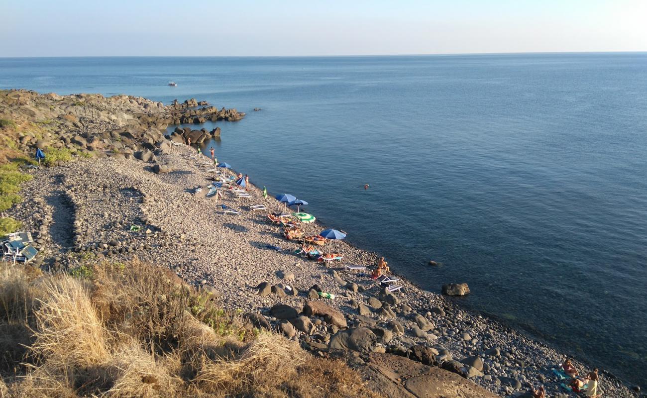 Spiaggia E Panorama, Le Punte'in fotoğrafı gri çakıl taşı yüzey ile