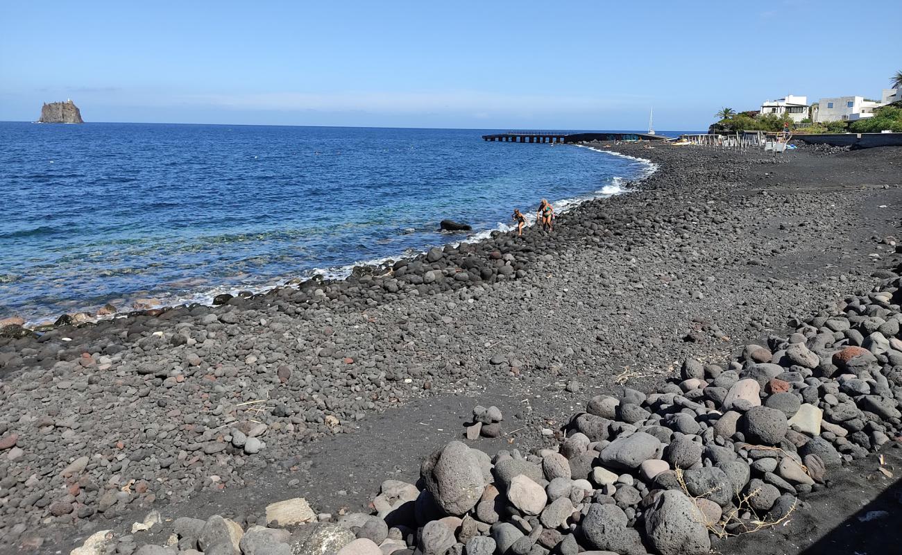 Spiaggia Lunga'in fotoğrafı taşlı kum yüzey ile