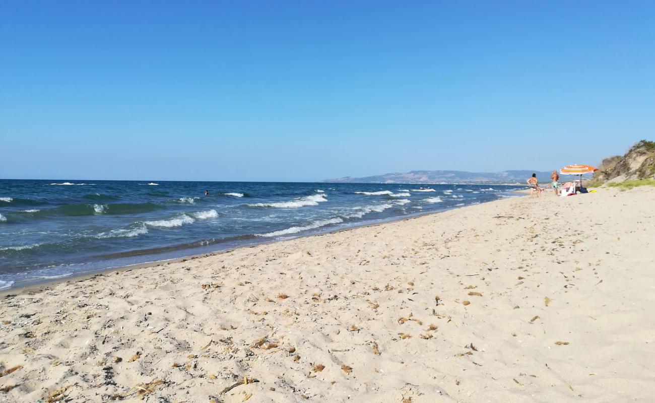 Eden Beach'in fotoğrafı i̇nce bej kum yüzey ile
