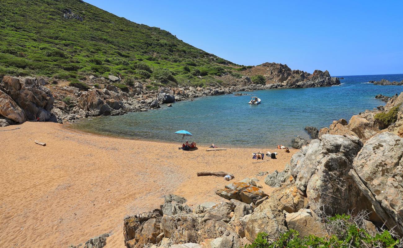 Cala Faa Beach'in fotoğrafı açık bej kum yüzey ile