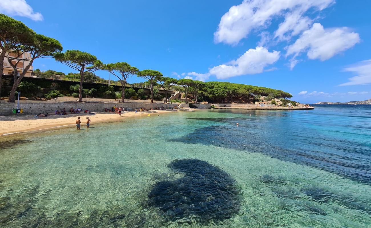 Spiaggia di Palau Vecchio'in fotoğrafı parlak kum yüzey ile