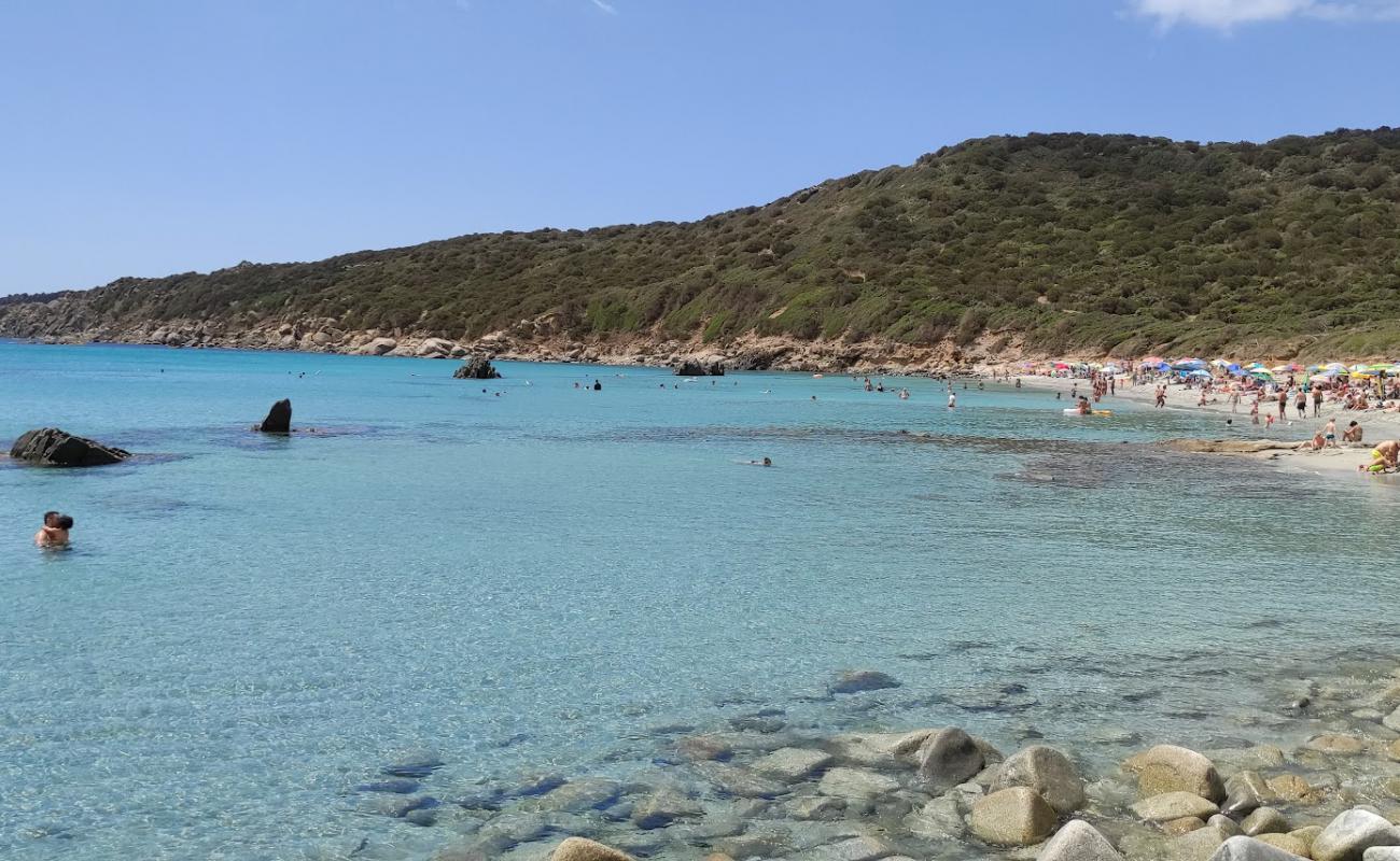 Capo Carbonara Beach'in fotoğrafı açık bej kum yüzey ile
