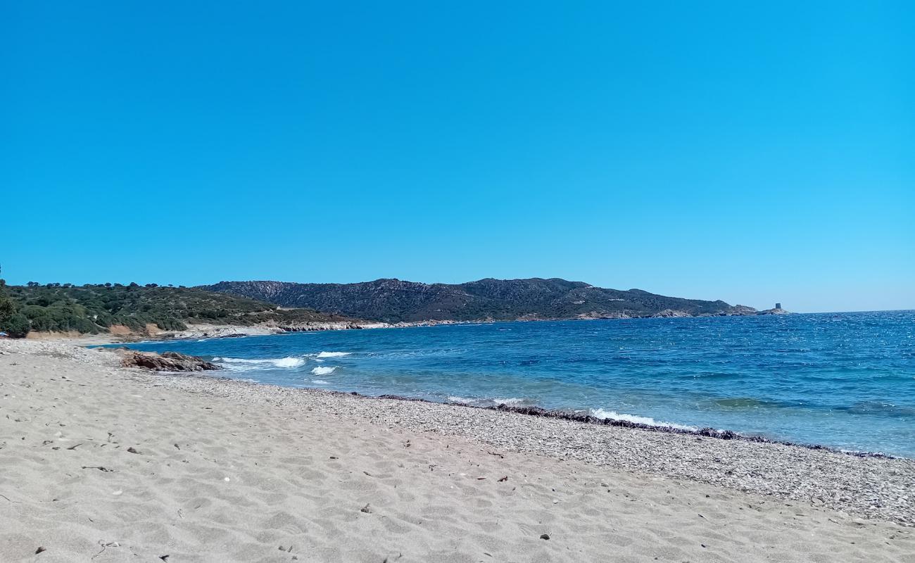 Campionna Beach'in fotoğrafı bej kum ve çakıl yüzey ile