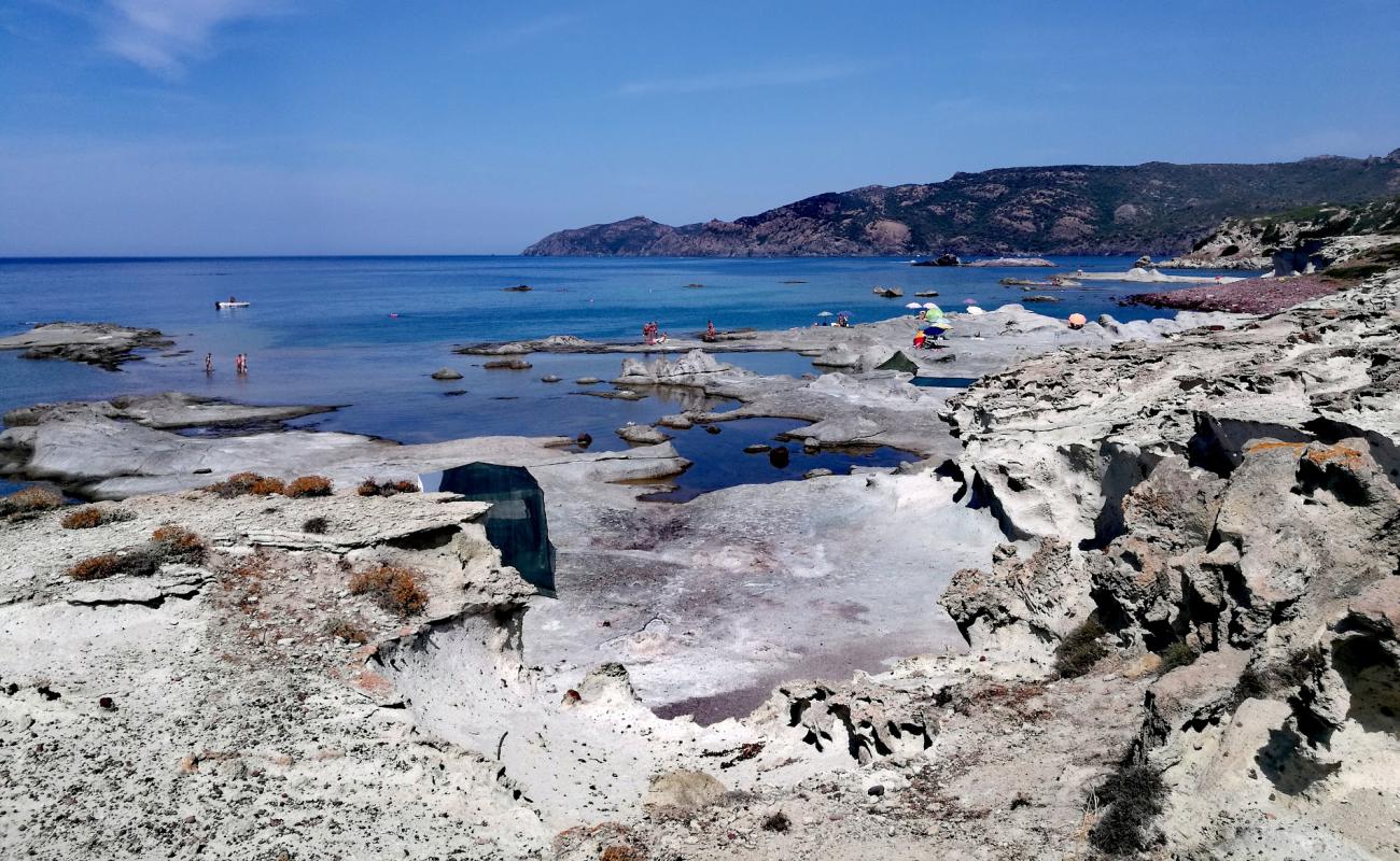 Su Riu 'e Sa Canna'in fotoğrafı taşlar yüzey ile