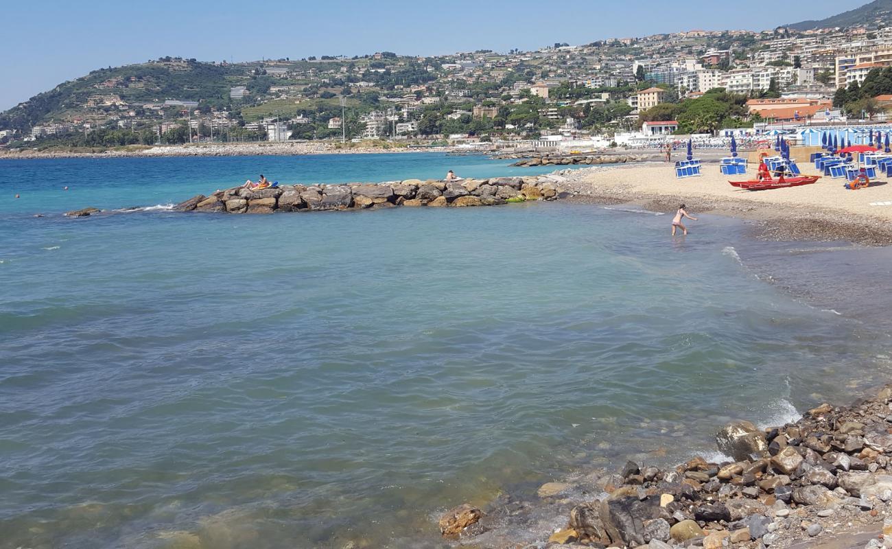 Lido Foce'in fotoğrafı parlak kum yüzey ile