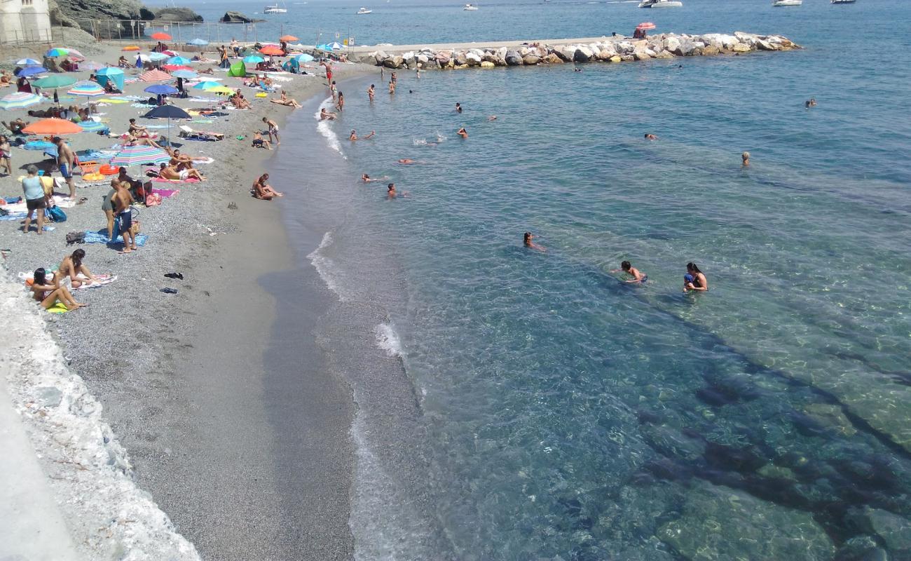 Spiaggia della Madonnetta'in fotoğrafı gri kum ve çakıl yüzey ile