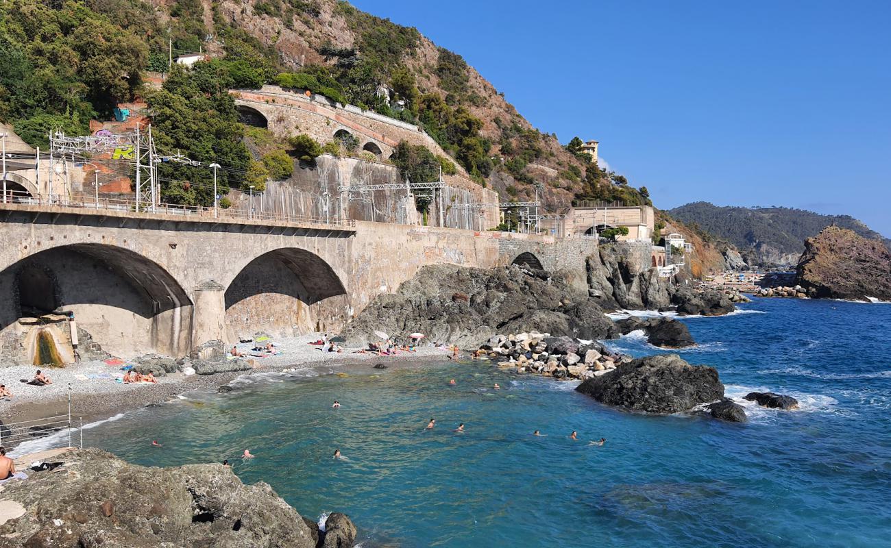 Spiaggia Torsei'in fotoğrafı gri ince çakıl taş yüzey ile