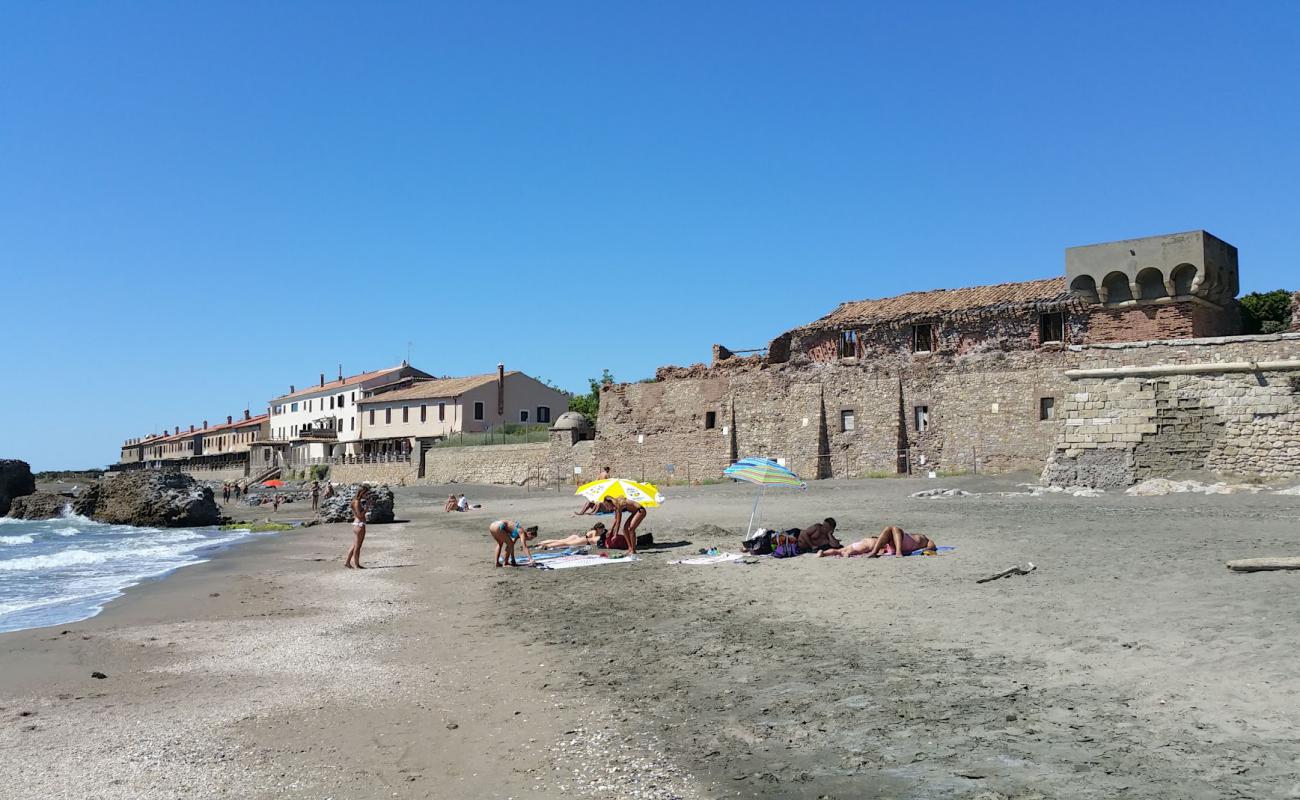 Cala Ciardi Ladispoli'in fotoğrafı gri kum yüzey ile