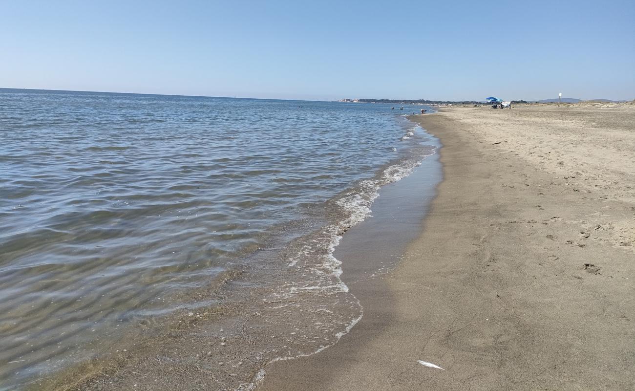 Spiaggia Ospedale Bambin Gesu'in fotoğrafı gri kum yüzey ile