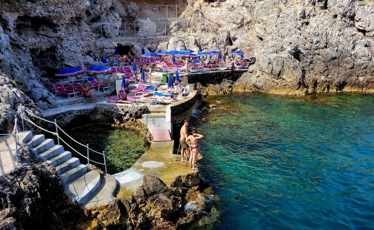 Lido Capo di Conca'in fotoğrafı beton kaplı yüzey yüzey ile