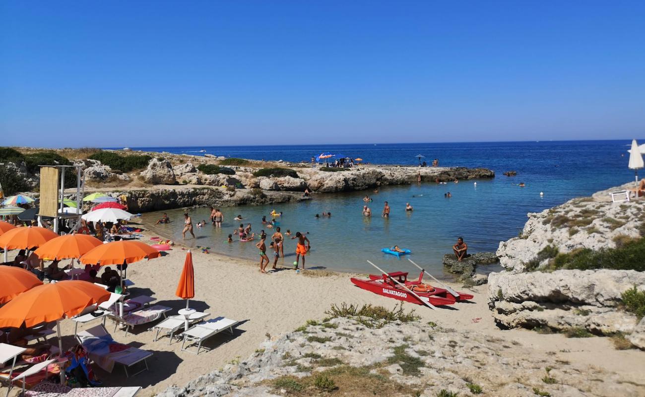 Lido Due Onde-Monopoli'in fotoğrafı parlak kum yüzey ile