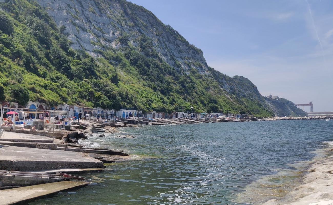 Spiaggia della Grotta Azzurra'in fotoğrafı rocky shore yüzey ile