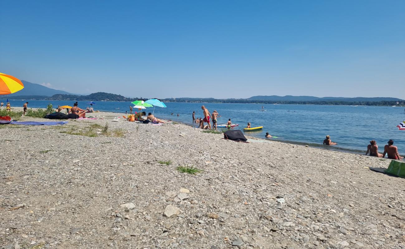 Lago Maggiore free Beach'in fotoğrafı taşlı kum yüzey ile