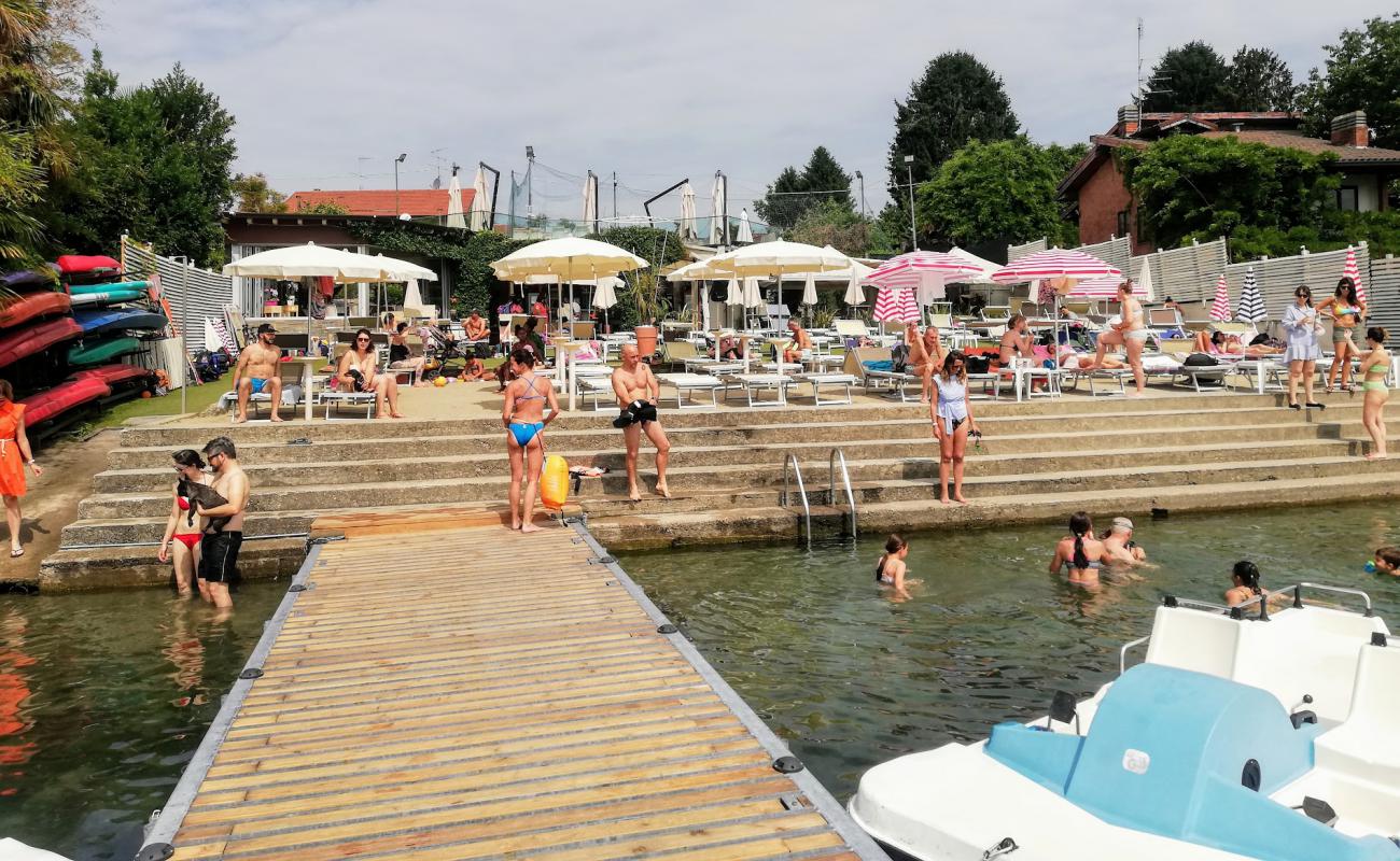 La Playa Beach'in fotoğrafı beton kaplı yüzey yüzey ile