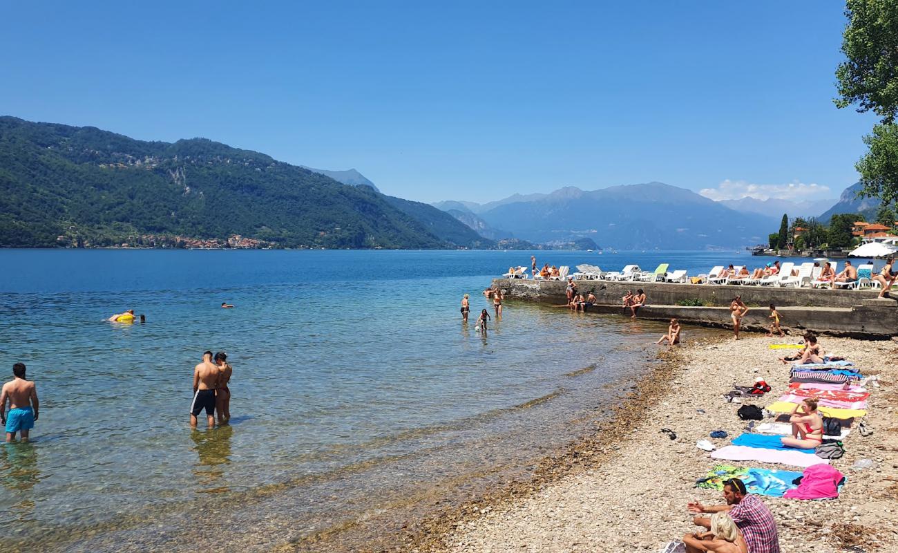 Lido Mandello del Lario'in fotoğrafı gri ince çakıl taş yüzey ile