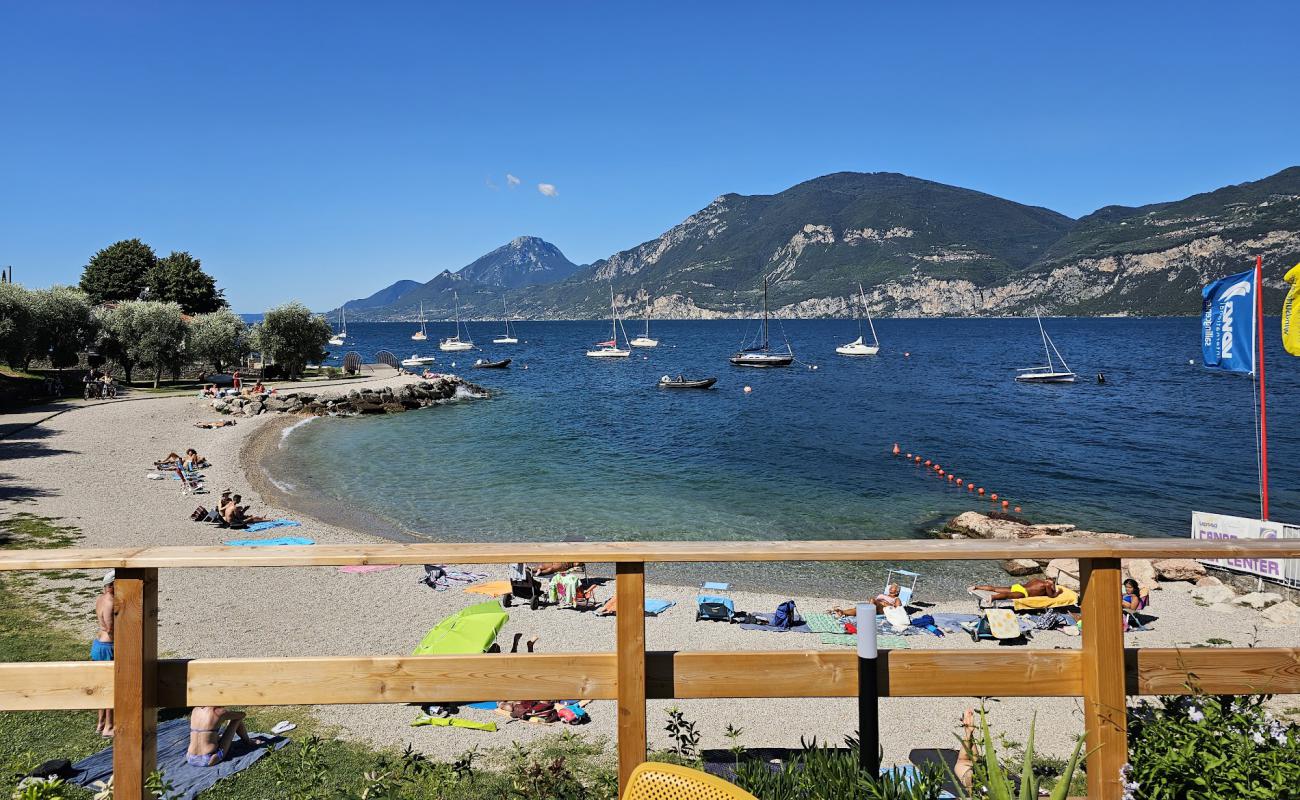 Acquafresca Beach'in fotoğrafı küçük gri çakıllar yüzey ile