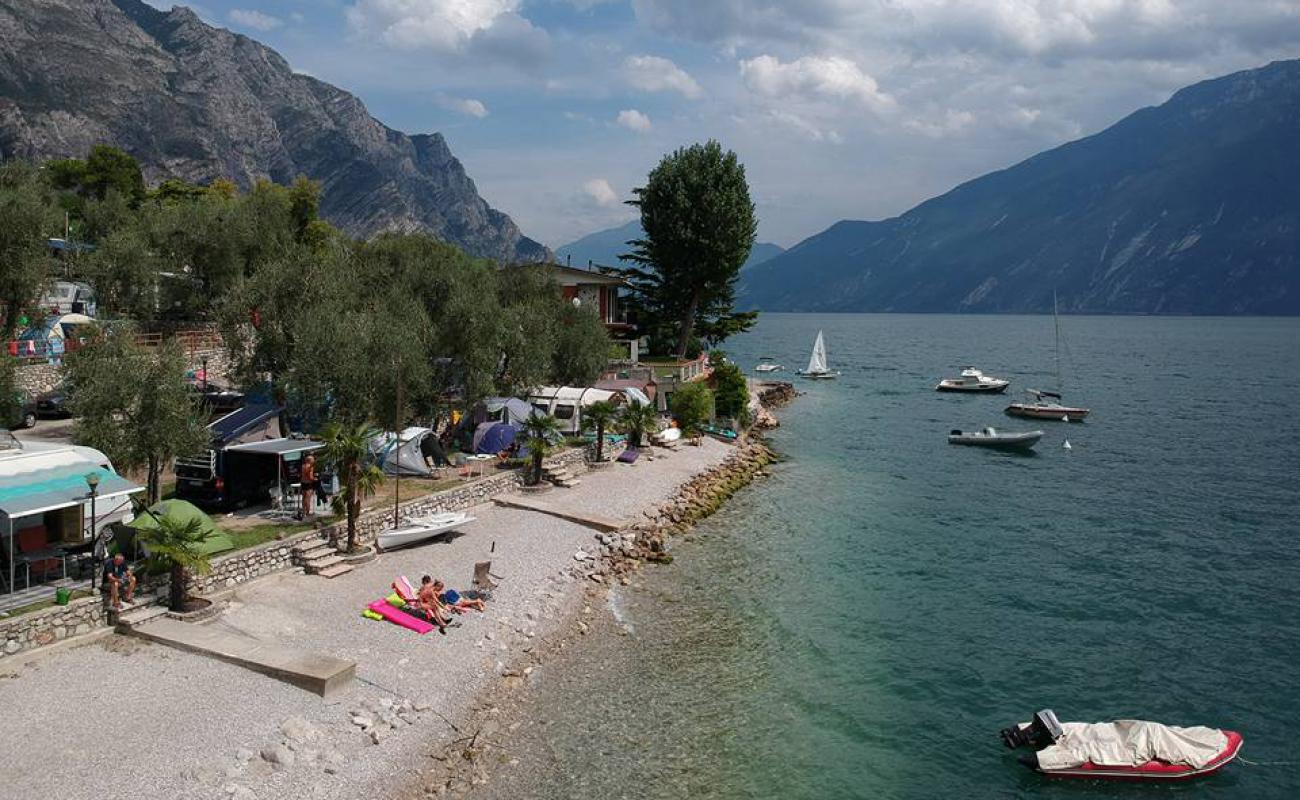 Spiaggia di Nanzel'in fotoğrafı küçük bej çakıl yüzey ile