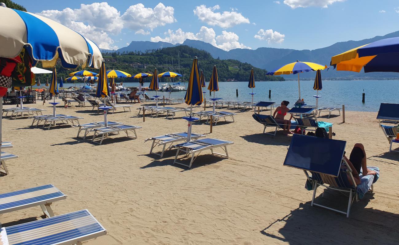 Lido di San Cristoforo'in fotoğrafı gri ince çakıl taş yüzey ile