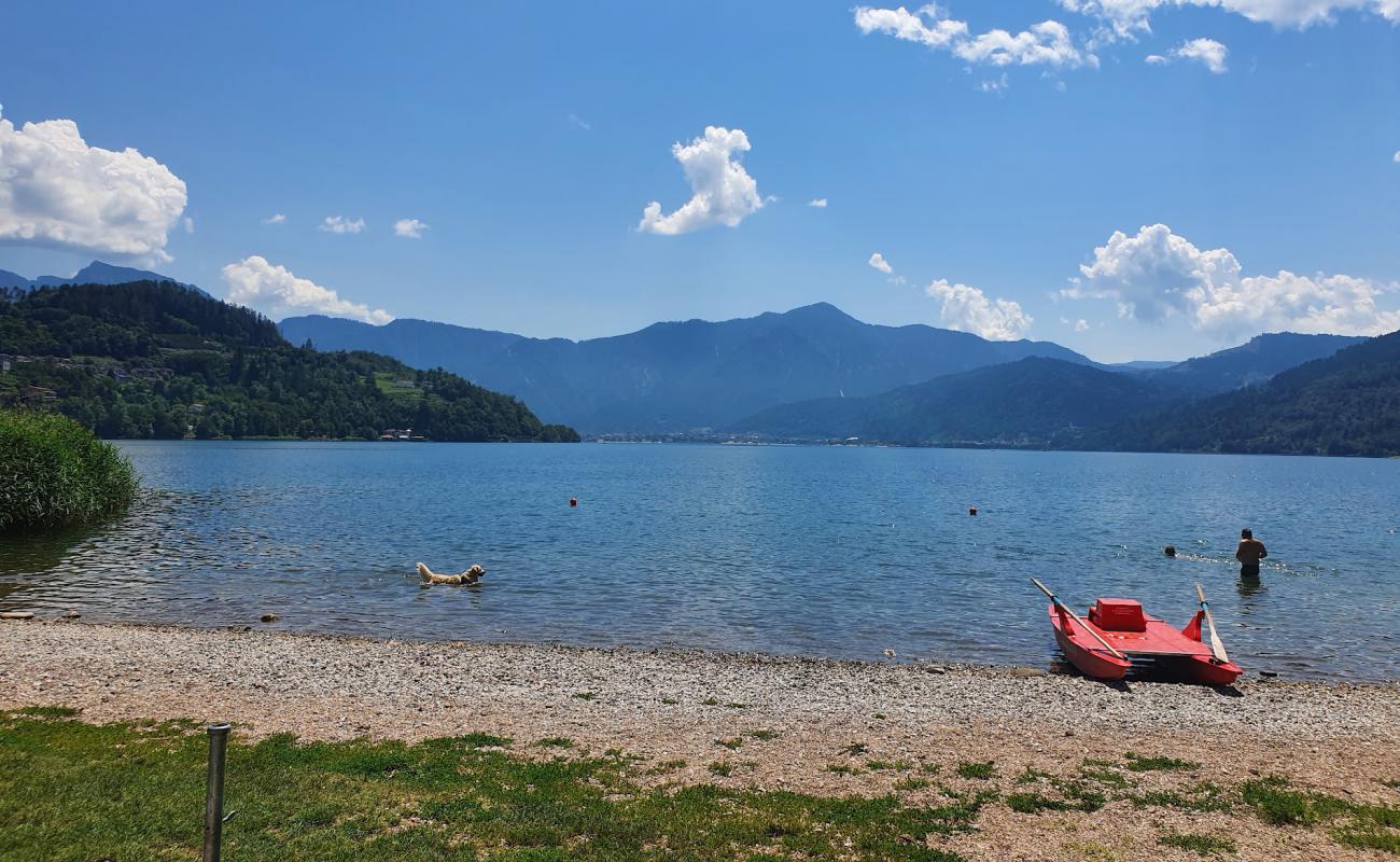 Bau Beach San Cristoforo'in fotoğrafı gri çakıl taşı yüzey ile