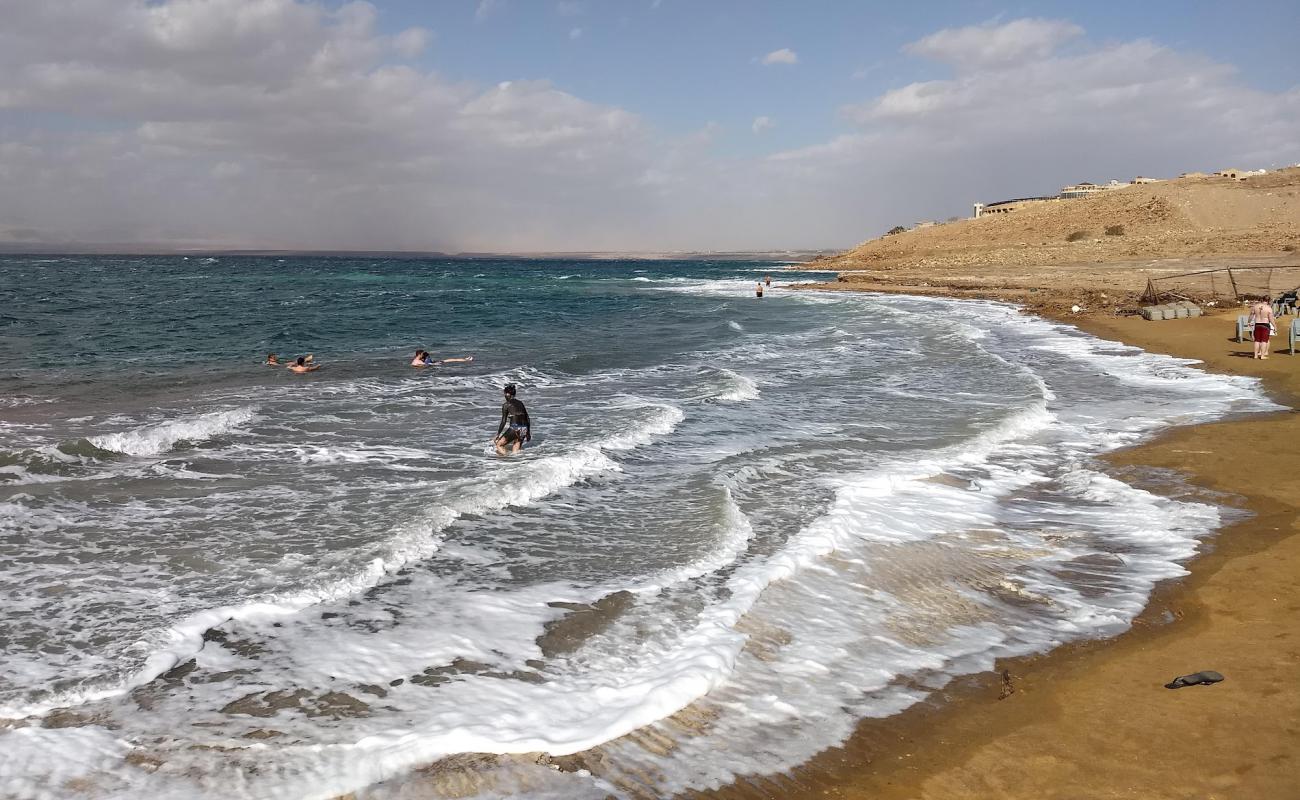 Amman Beach'in fotoğrafı açık bej kum yüzey ile