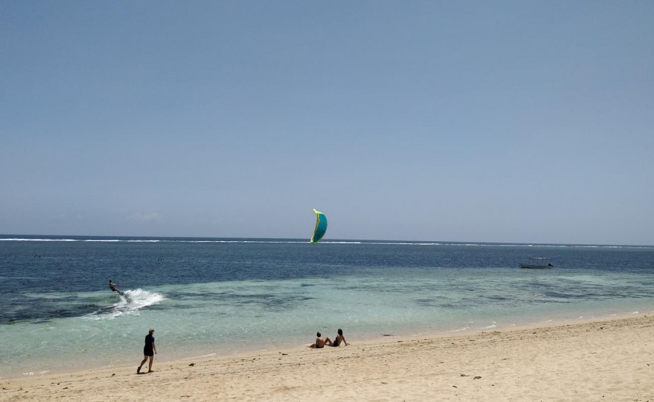 Vipingo Beach'in fotoğrafı i̇nce bej kum yüzey ile