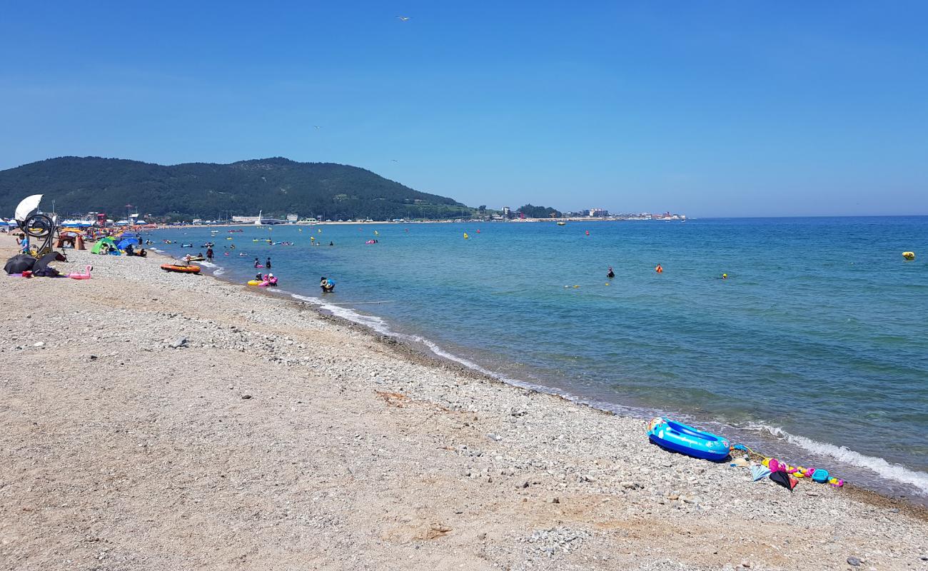 Wolpo Beach'in fotoğrafı gri kum ve çakıl yüzey ile