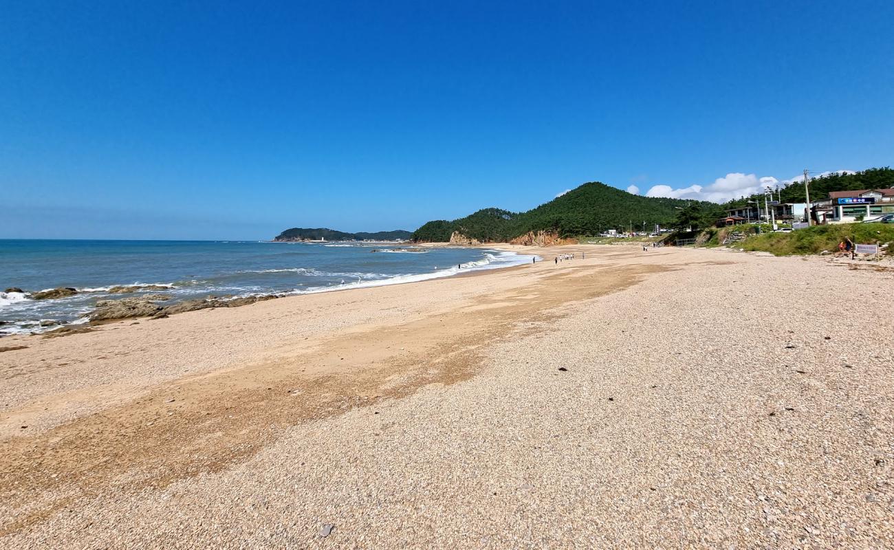 Padori Beach'in fotoğrafı hafif ince çakıl taş yüzey ile