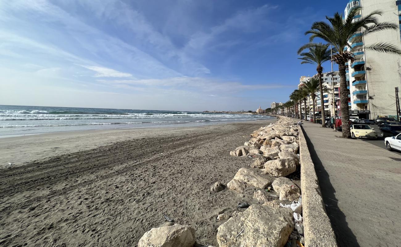 Tyre Beach'in fotoğrafı i̇nce bej kum yüzey ile