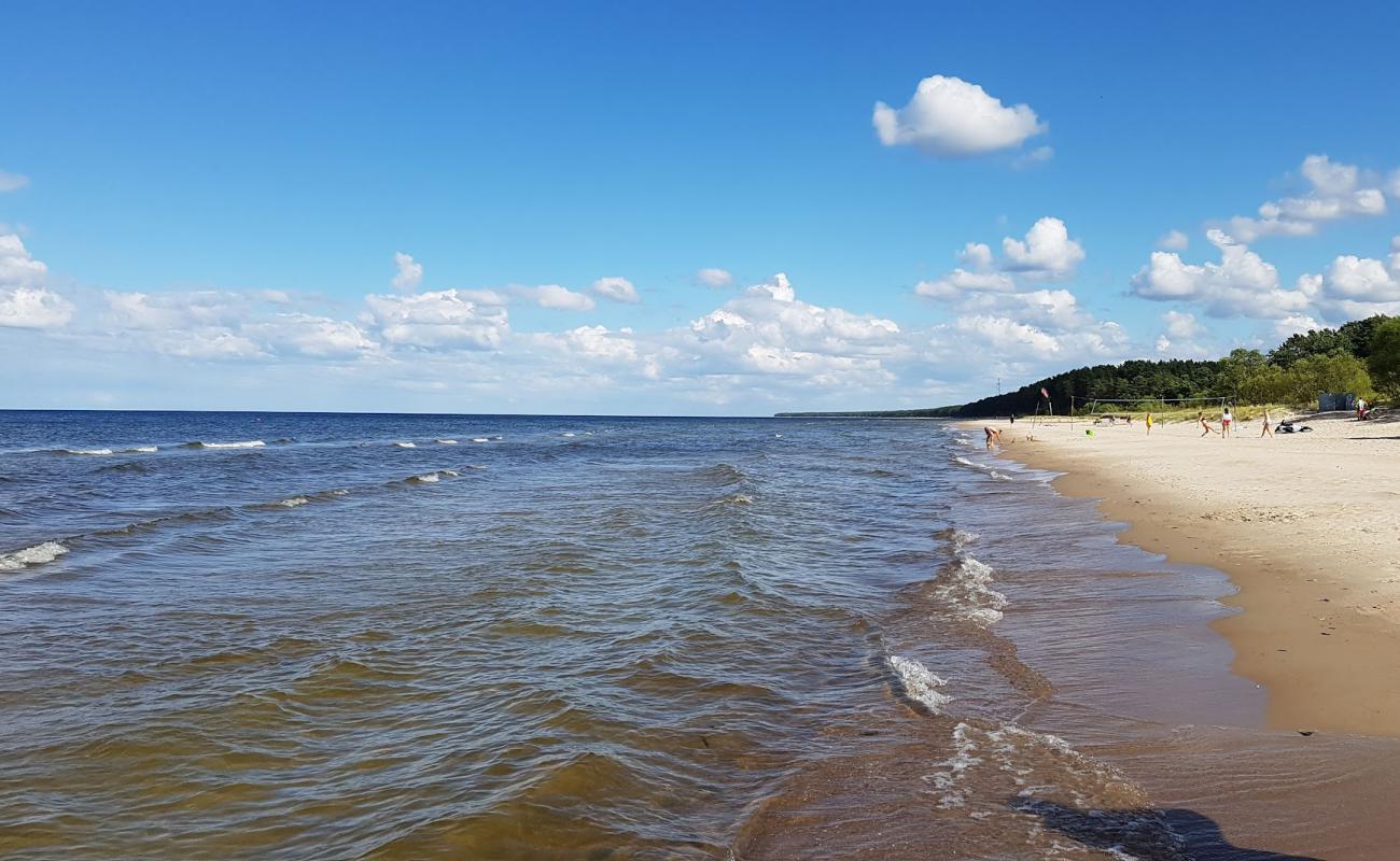 Klapkalnciema pludmale'in fotoğrafı açık bej kum yüzey ile