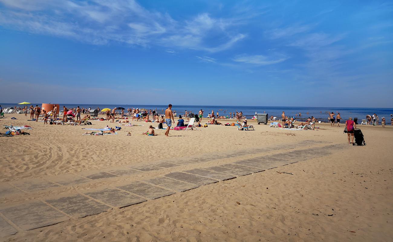 Vecaki beach'in fotoğrafı açık bej kum yüzey ile