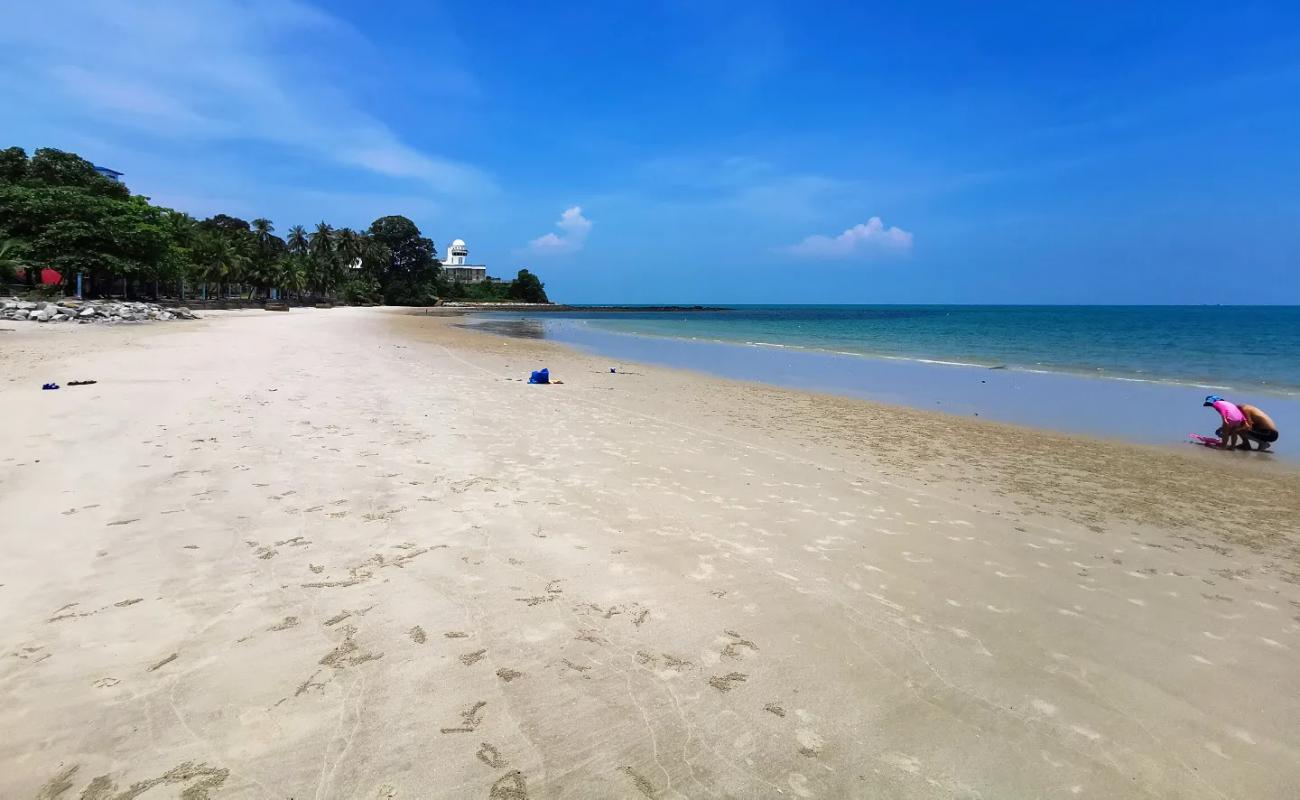 Port Dickson Beach'in fotoğrafı parlak ince kum yüzey ile