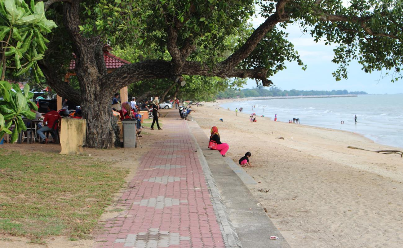 Telok Gong Beaches'in fotoğrafı parlak kum yüzey ile