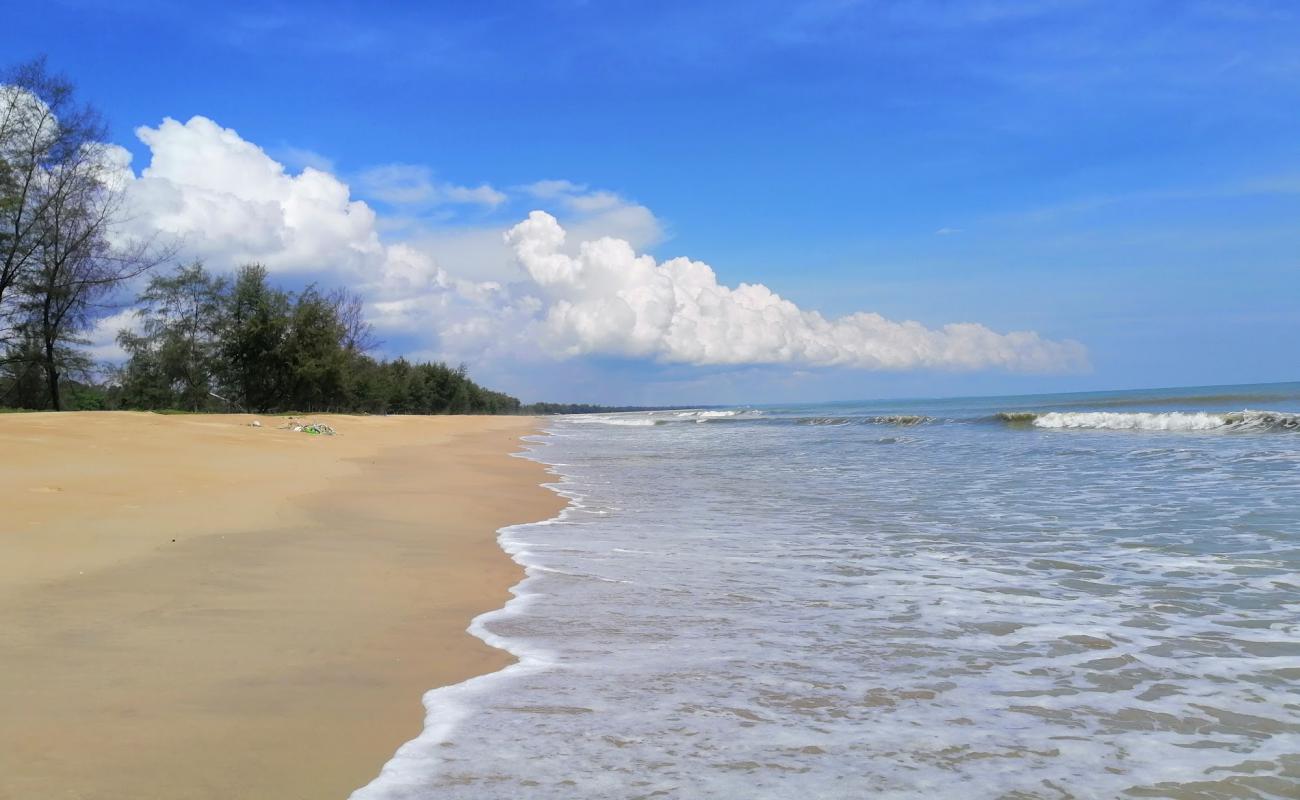 Lanjut Beach'in fotoğrafı açık bej kum yüzey ile