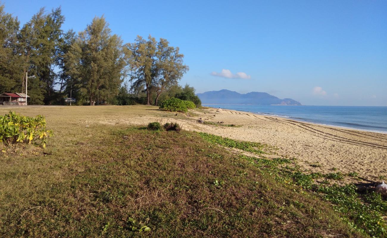 Petak Beach'in fotoğrafı açık bej kum yüzey ile