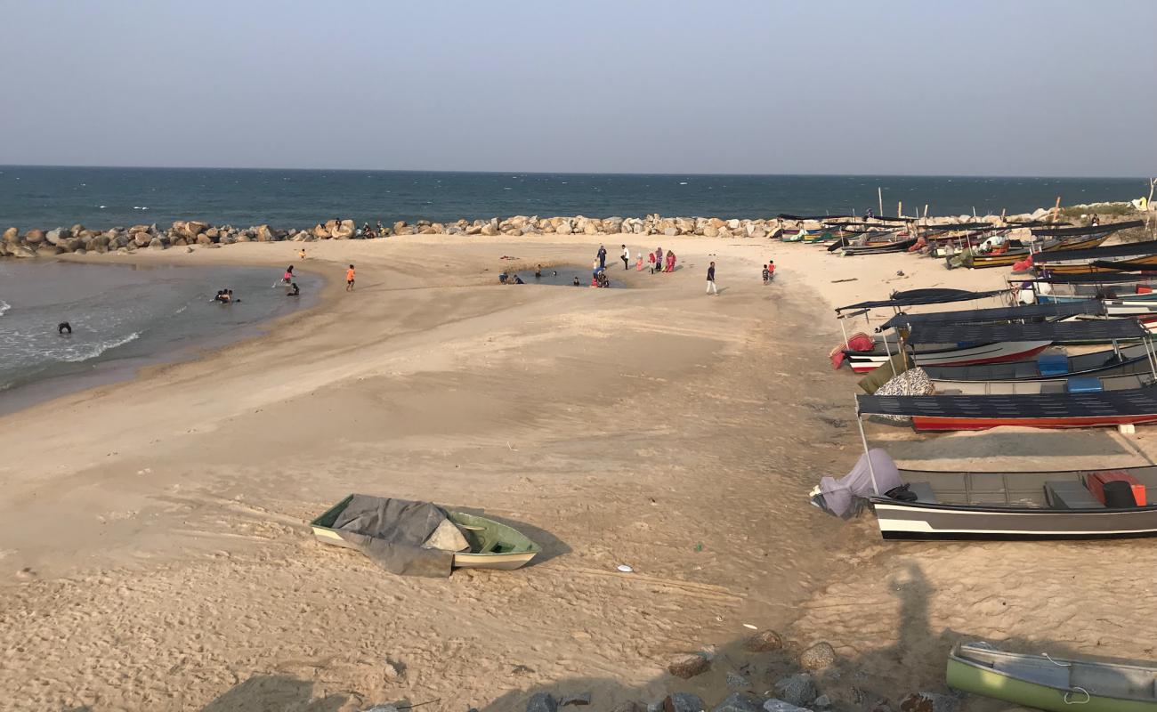 Mengabang Telipot Beach'in fotoğrafı açık bej kum yüzey ile