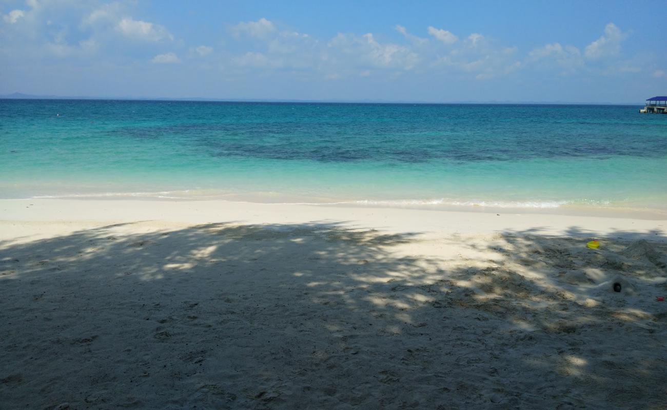 Aseania Beach Resort'in fotoğrafı beyaz kum yüzey ile