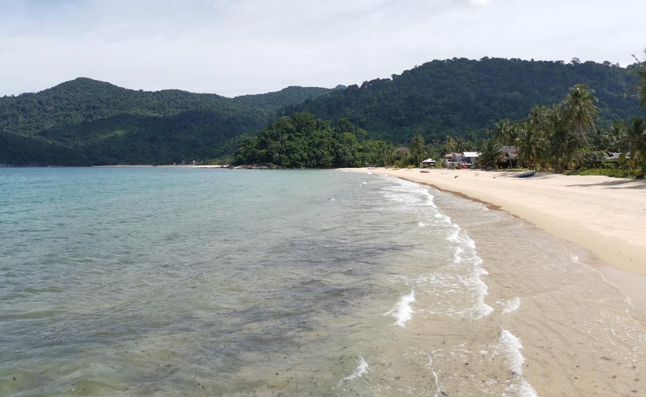Juara Beach'in fotoğrafı beyaz kum yüzey ile