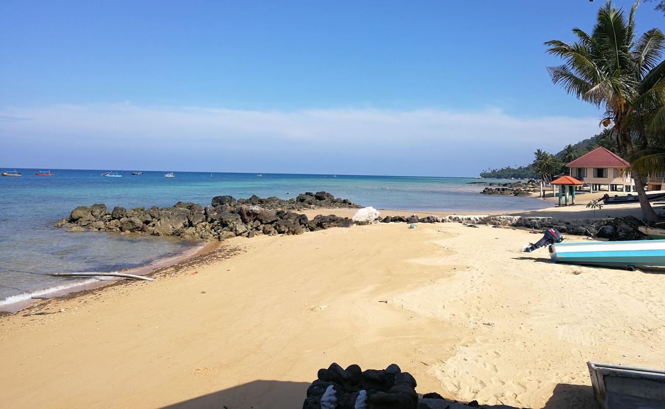 Coral Beach Tioman'in fotoğrafı gri kum yüzey ile