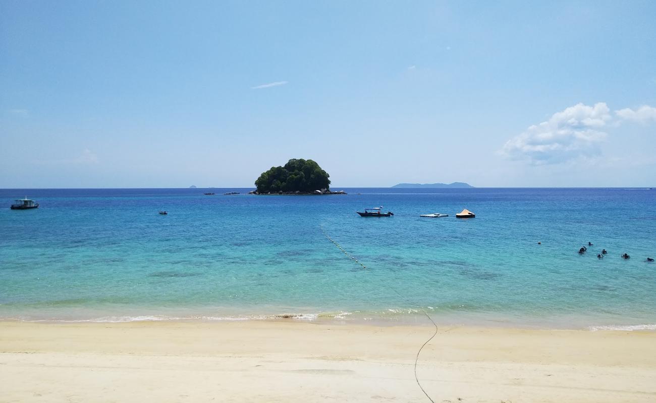 Berjaya Resort Beach'in fotoğrafı açık bej kum yüzey ile
