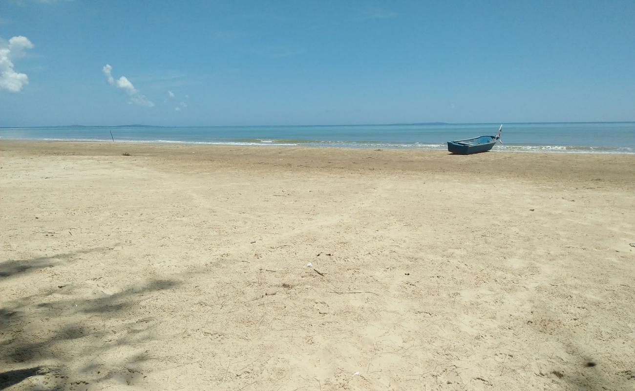 Pimping Beach'in fotoğrafı açık bej kum yüzey ile
