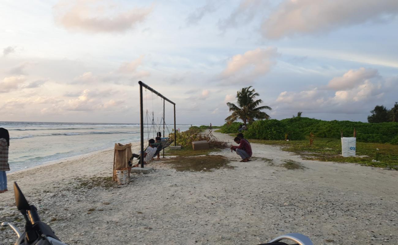 Olhemanthey Maizan Beach'in fotoğrafı bej kum ve çakıl yüzey ile