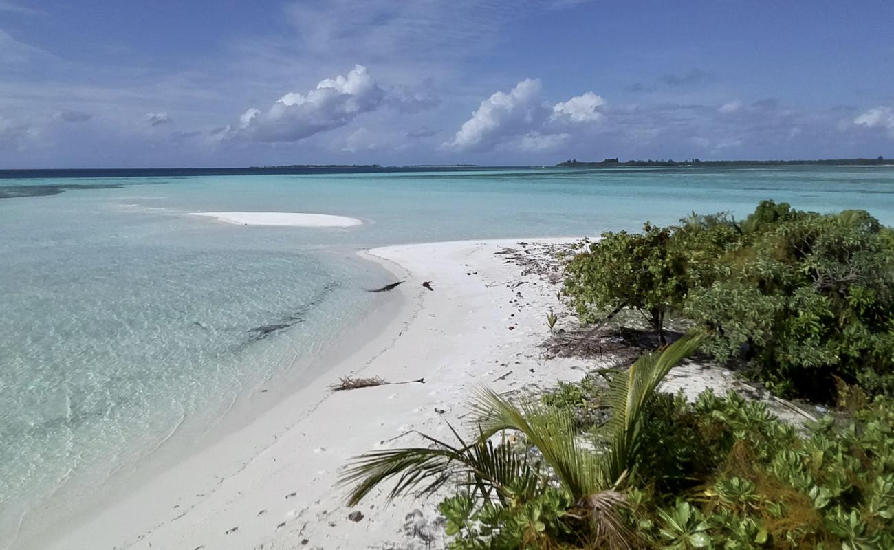 Olhutholhu Beach'in fotoğrafı i̇nce beyaz kum yüzey ile