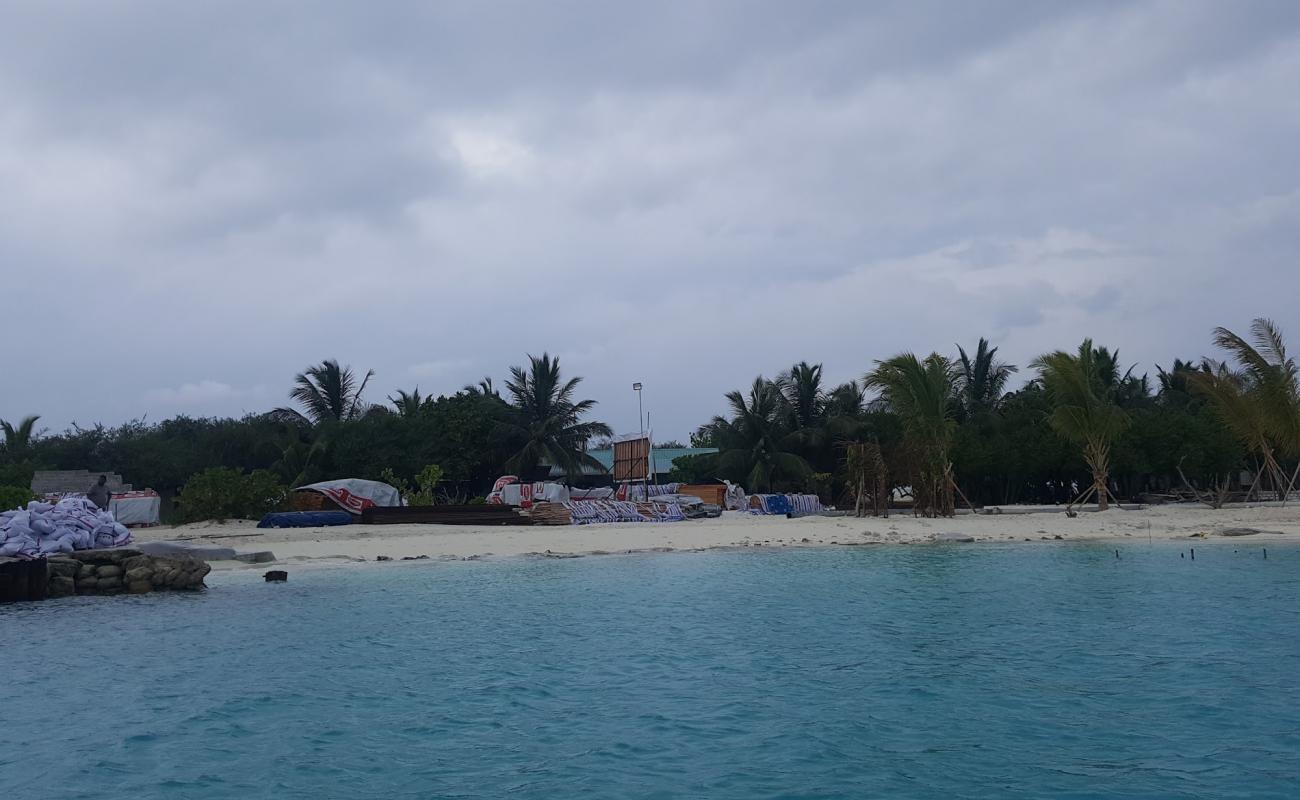 Kunaavashi Beach'in fotoğrafı parlak kum yüzey ile