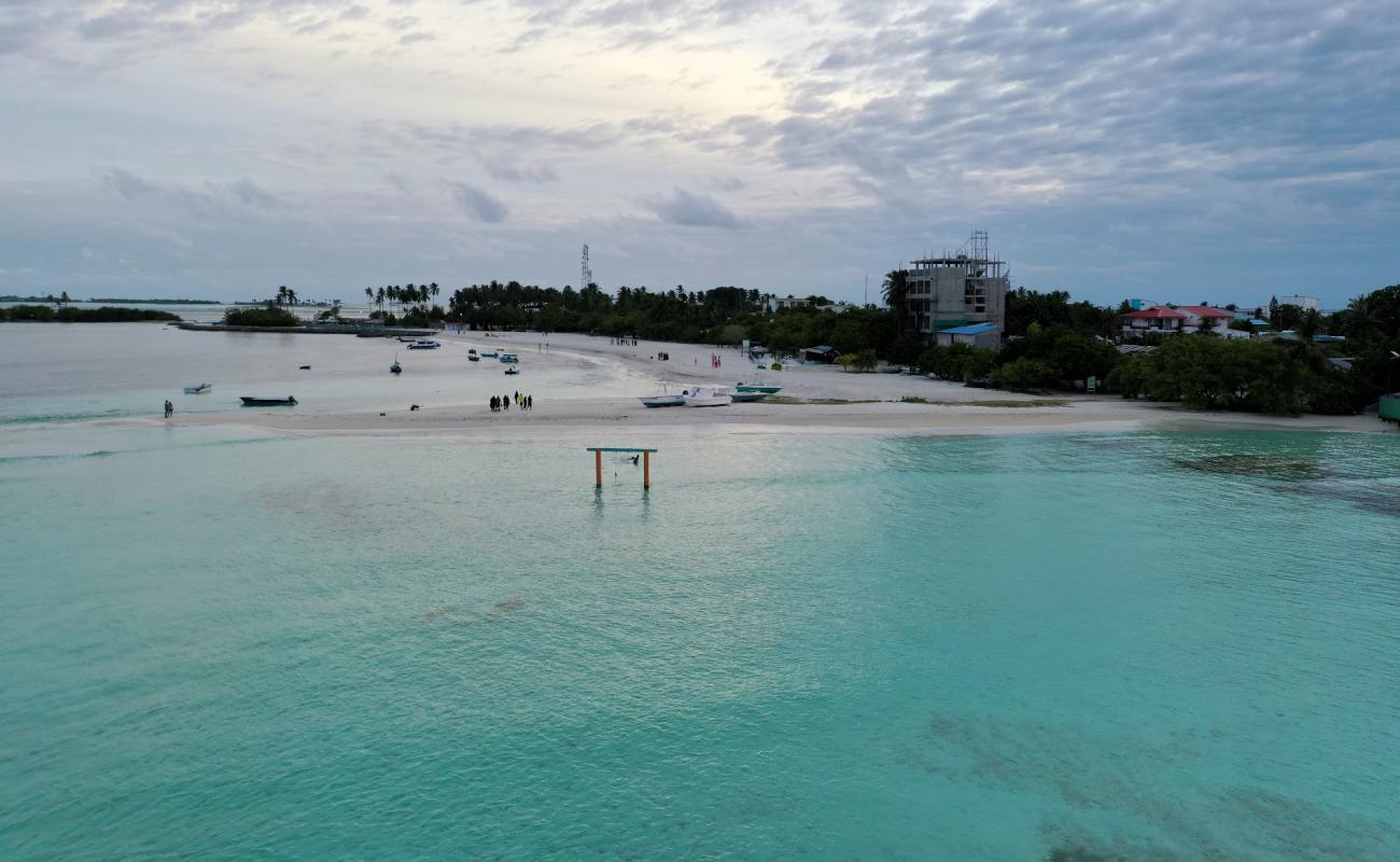 Naanu Beach'in fotoğrafı parlak kum yüzey ile