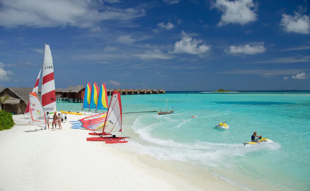 Anantara Resort Beach'in fotoğrafı beyaz kum yüzey ile