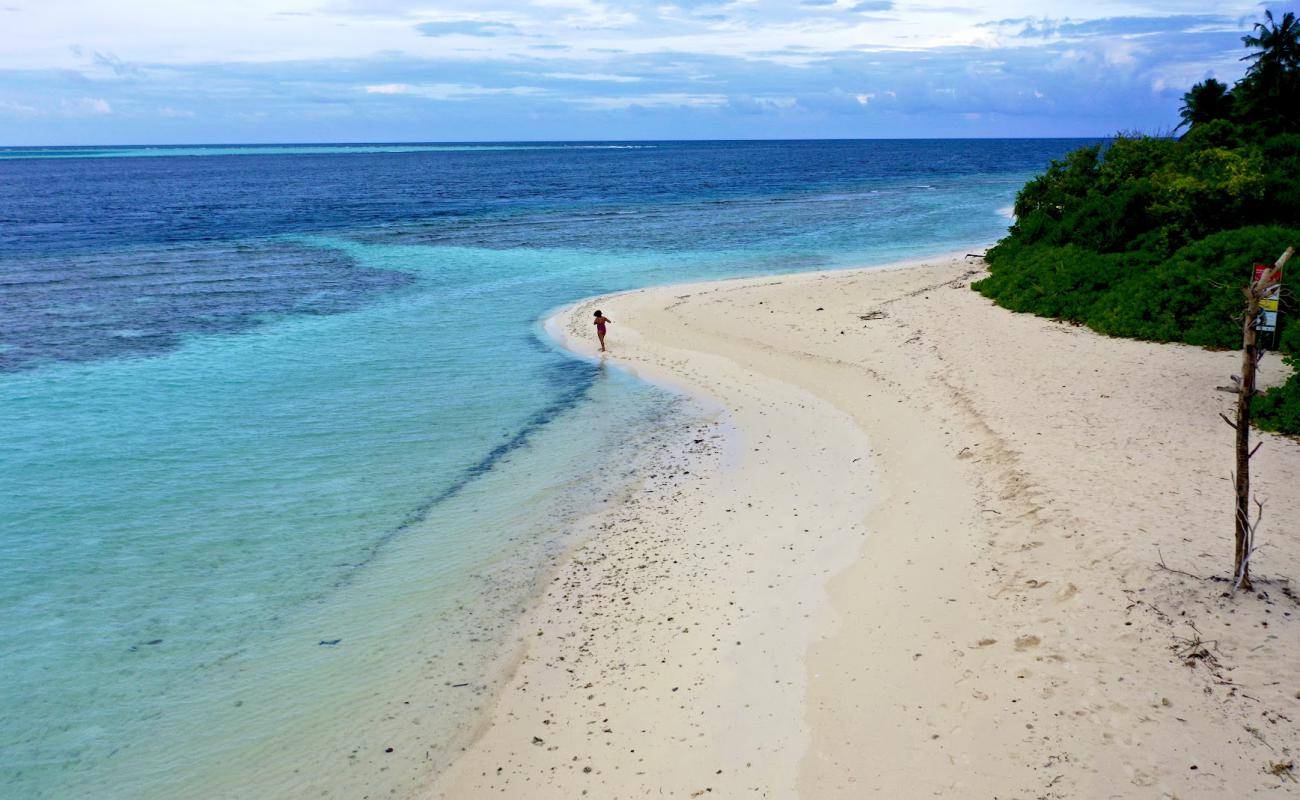 Haashim's Beach'in fotoğrafı beyaz kum yüzey ile