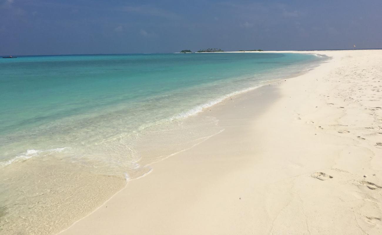 Kanifushi Beach II'in fotoğrafı beyaz kum yüzey ile
