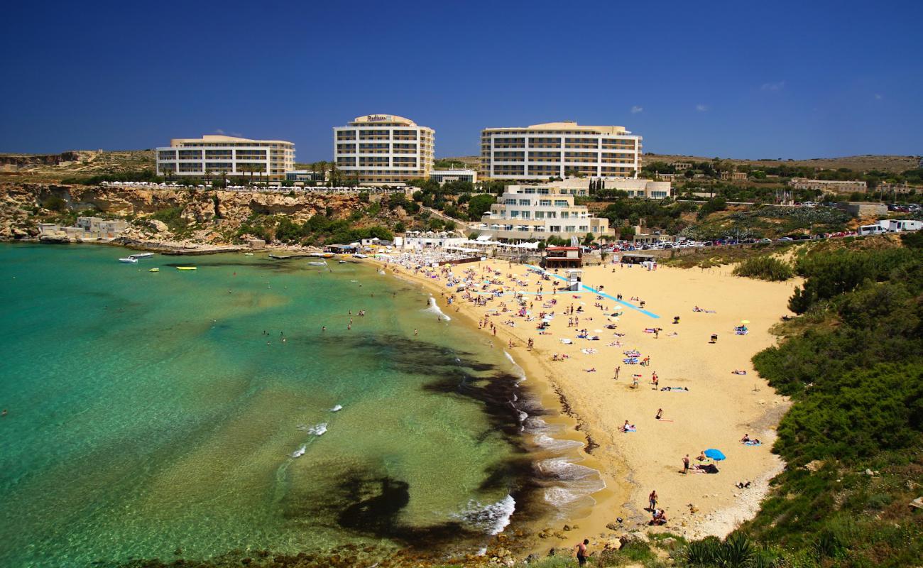 Golden Bay'in fotoğrafı açık bej kum yüzey ile
